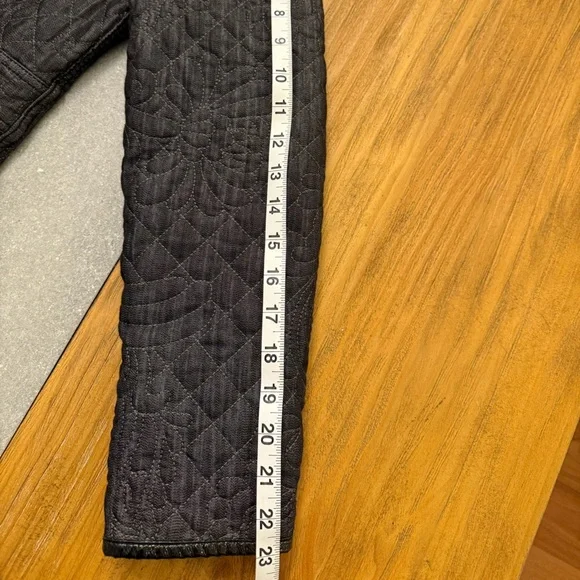 Chico’s Black Quilted Denim Jacket Size 1 (8 U.S.) - Picture 10 of 10